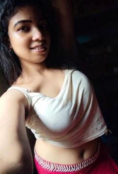 Sexy girl Tamil item ours online WhatsApp video sexchat 