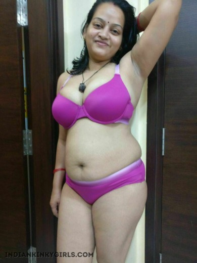 Real meet booking hot sex live call sex video call and real meet 