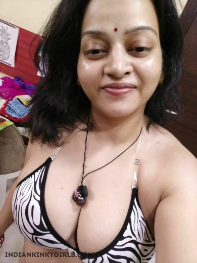 Video call service and real meet booking available full service call