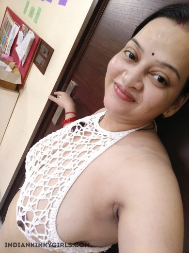Video call service and real meet booking available full service call