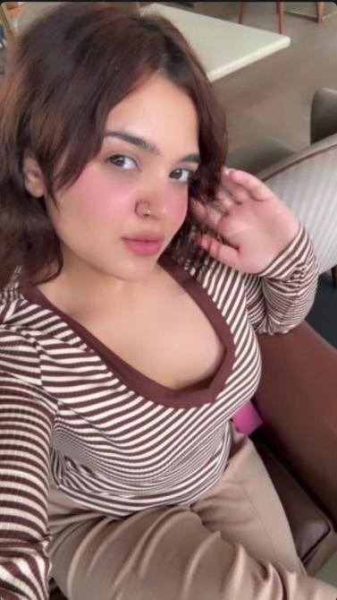 Maharashtra call girl meeting with video call 